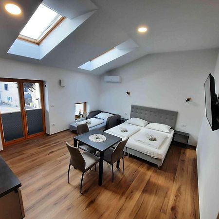 Apartments Hlapi With Spa Кобарид Экстерьер фото