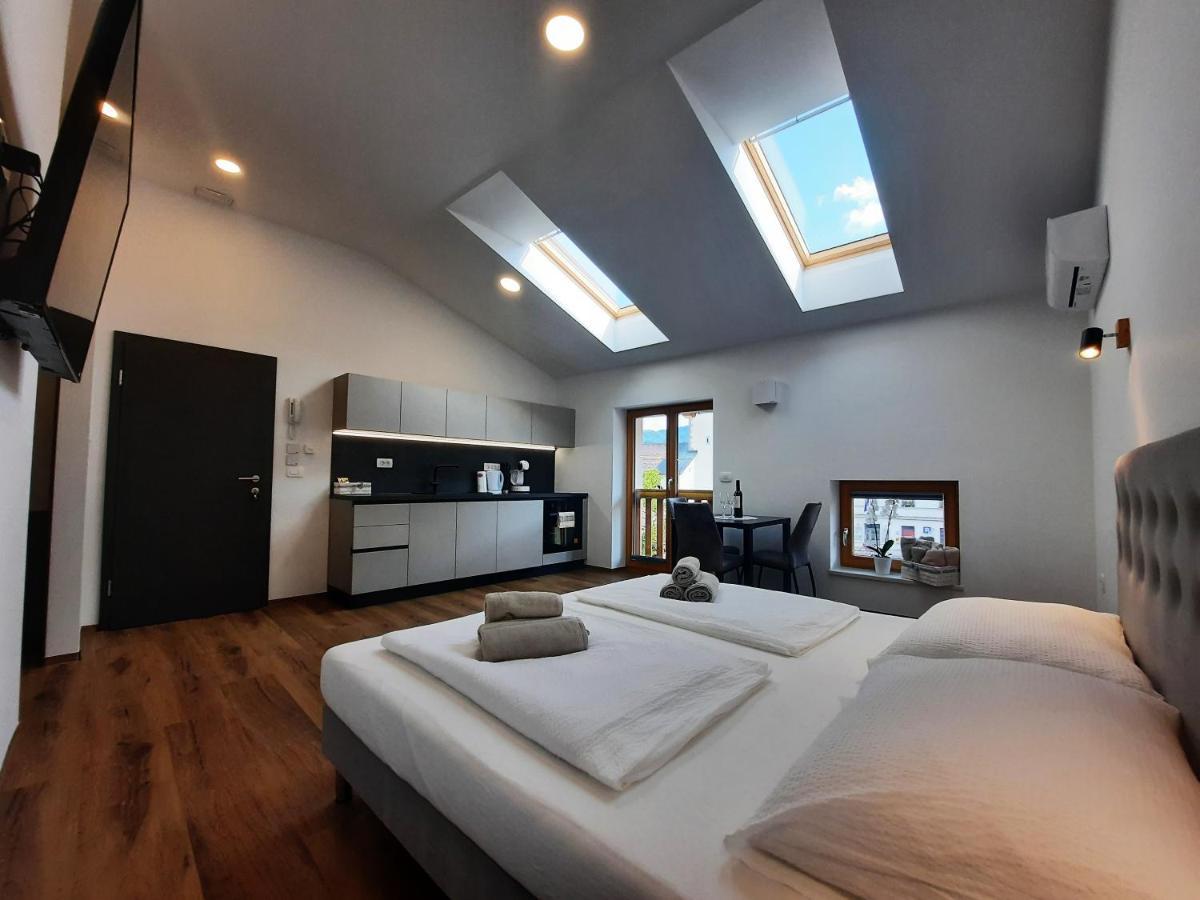 Apartments Hlapi With Spa Кобарид Экстерьер фото