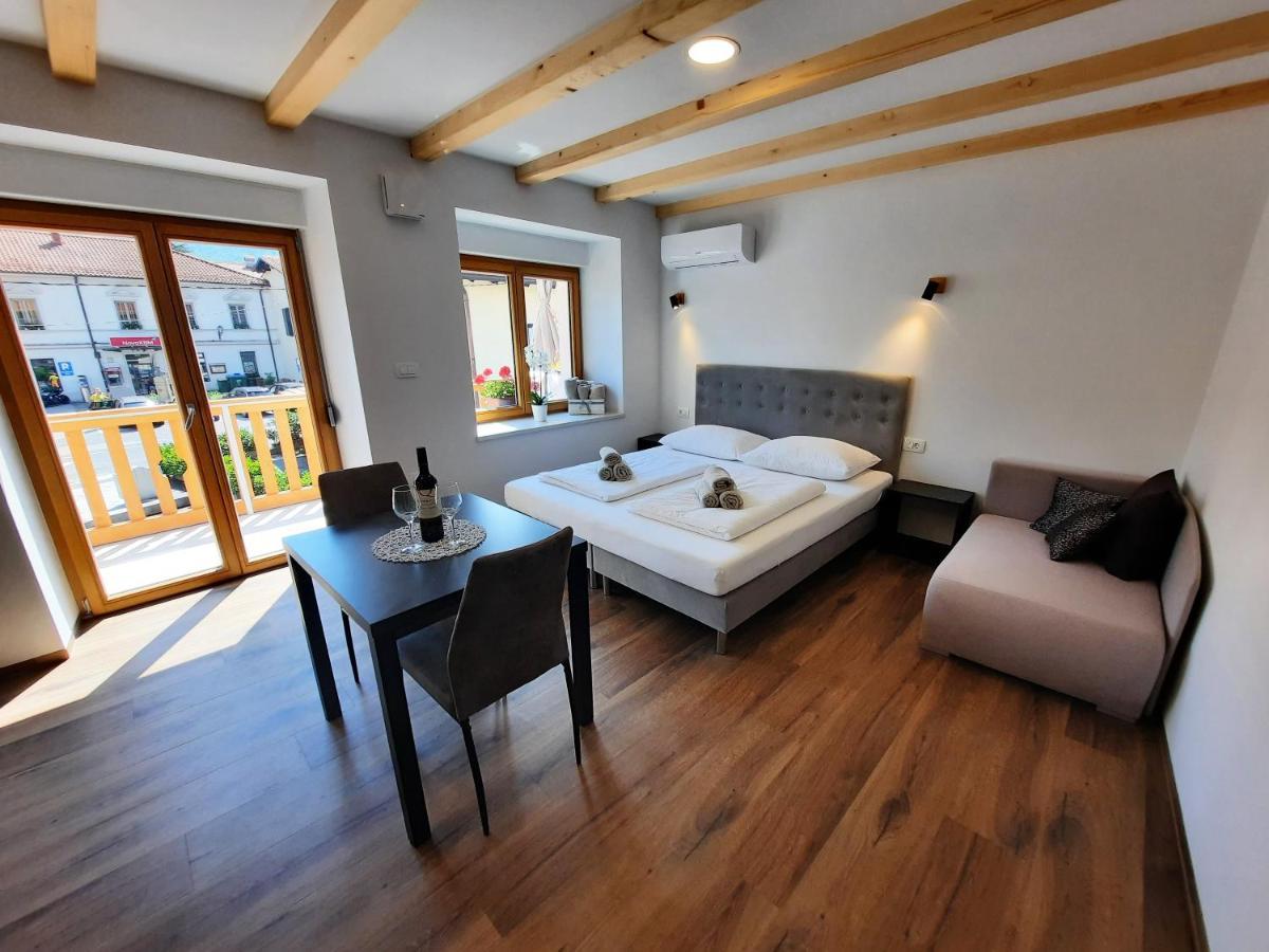 Apartments Hlapi With Spa Кобарид Экстерьер фото