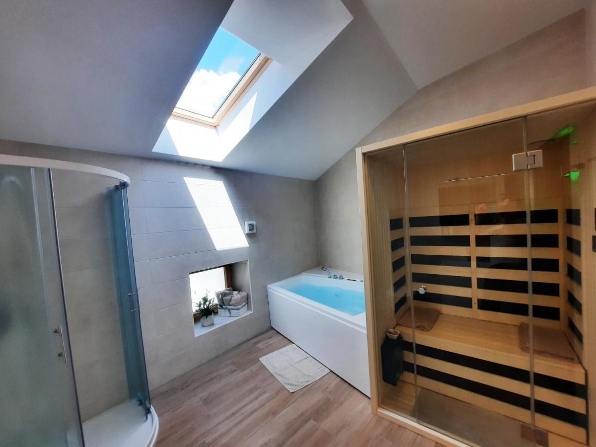 Apartments Hlapi With Spa Кобарид Экстерьер фото