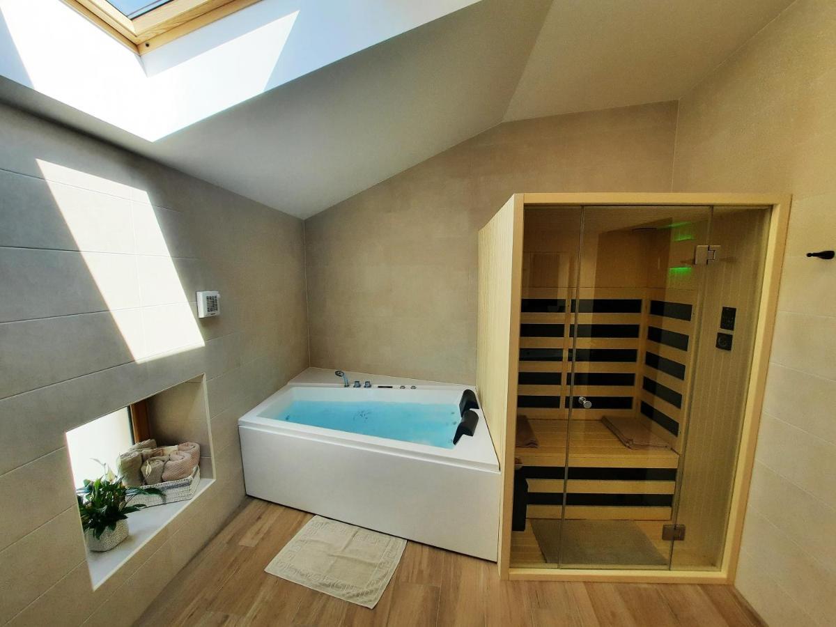 Apartments Hlapi With Spa Кобарид Экстерьер фото
